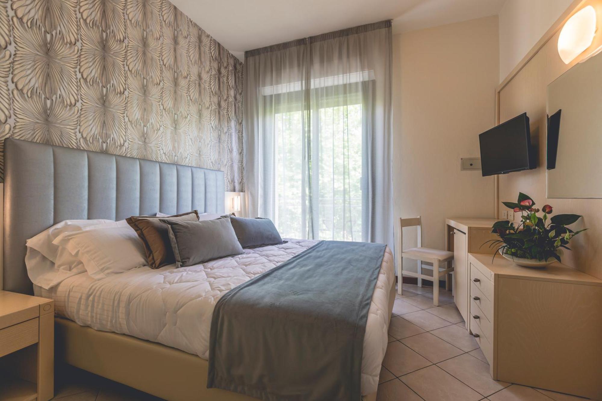 Hotel Athena Cervia Luaran gambar