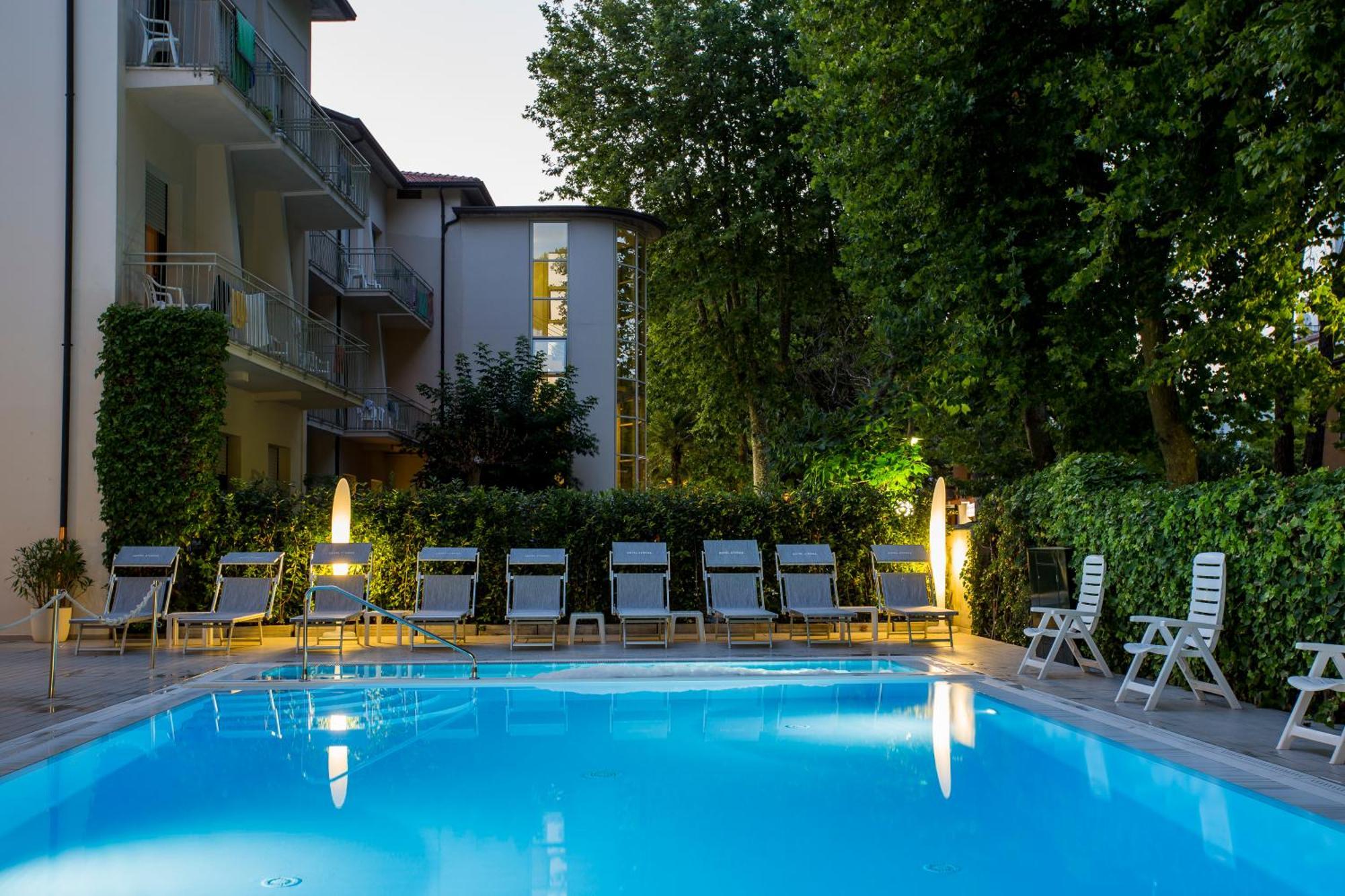 Hotel Athena Cervia Luaran gambar