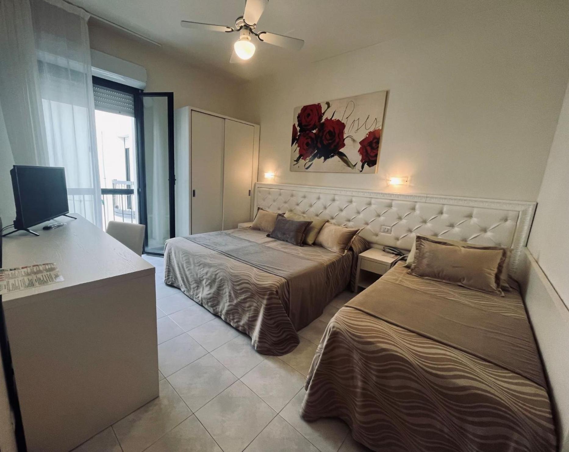 Hotel Athena Cervia Luaran gambar