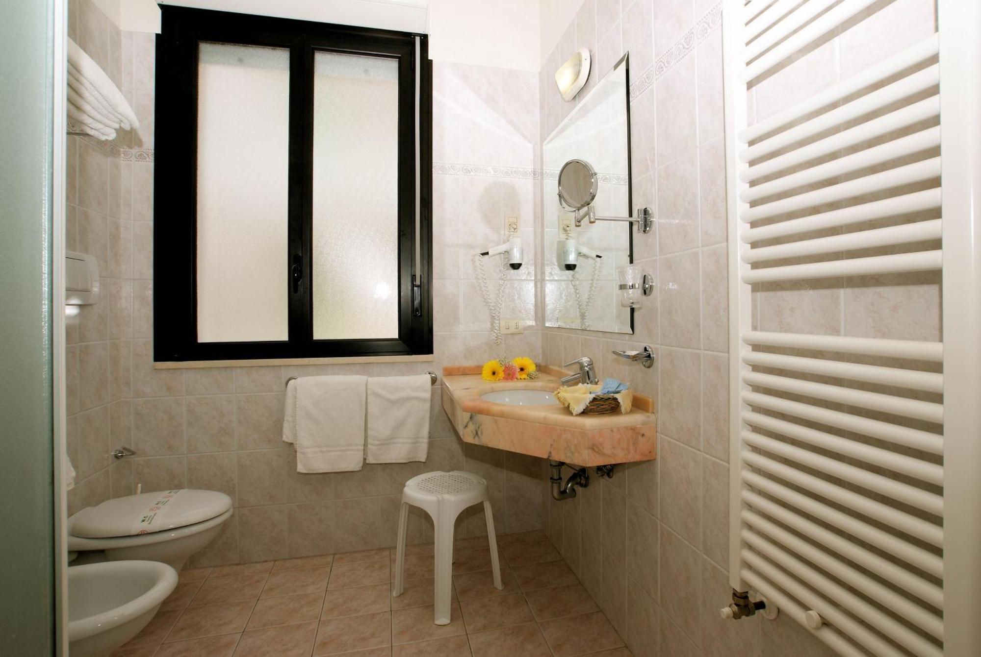 Hotel Athena Cervia Luaran gambar