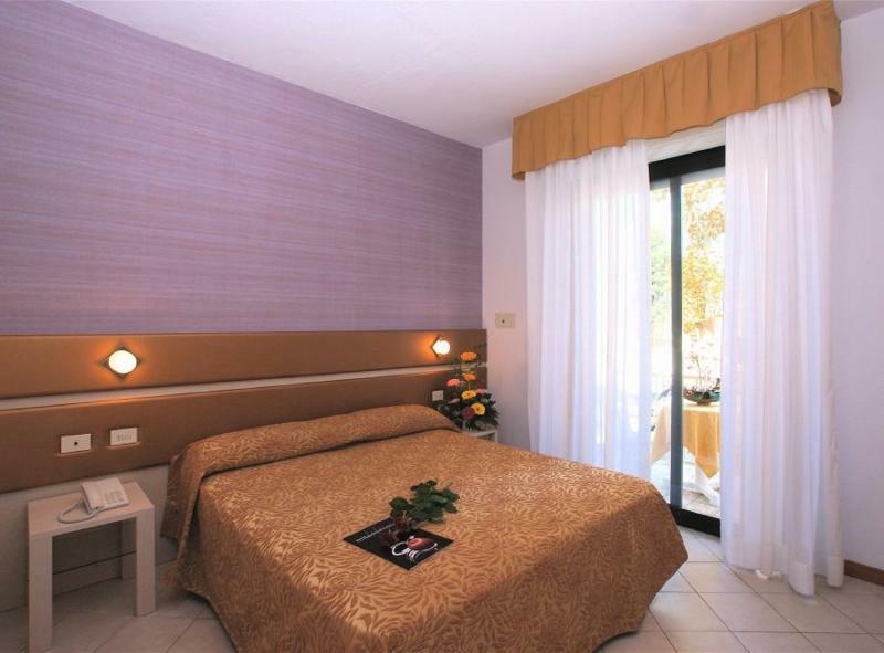 Hotel Athena Cervia Luaran gambar